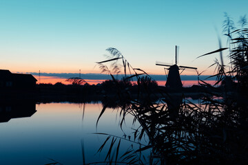 Windmühlen/Windmill bei Kinderdijk Holland - romantisch