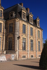 Fototapeta na wymiar détails du château de la Ferté Saint Aubin