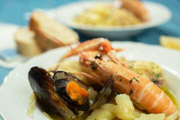 Roasted Mixed Seafood Contain Mussels, prawns, salmon