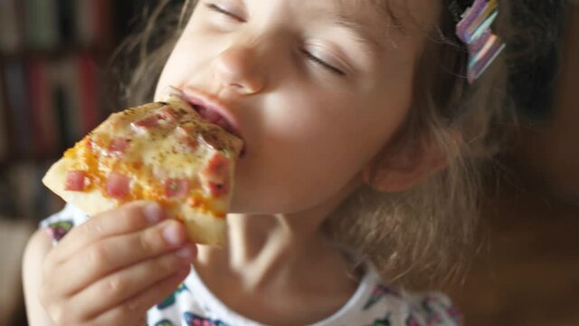 girl eat eating mouth close macro Pizza capricciosa cheese ham mushrooms