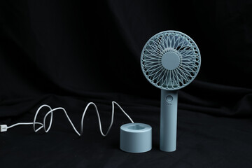 portable fan with rechargeable batteries