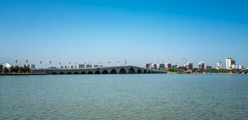 Fototapeta premium The architectural landscape and beautiful scenery of Dongchang Lake in Liaocheng, Shandong