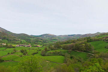Fototapeta na wymiar views from amaiur castle, in navarra