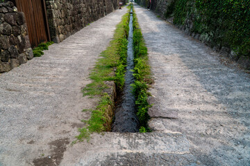 長崎市島原市　武家屋敷通りの水路

