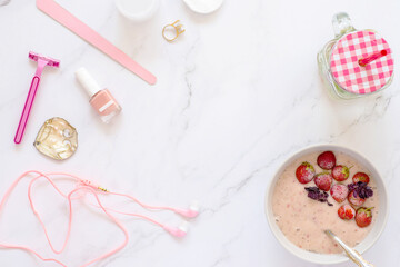 morning routine, breakfast smoothie, make-up