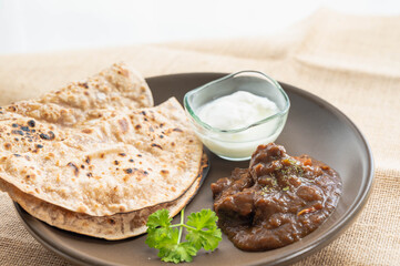 カレーとチャパティ