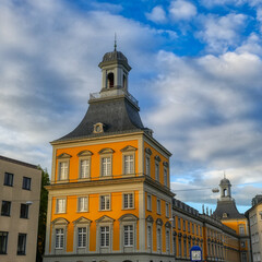 Fototapeta na wymiar Historisches Schloss in der Altstadt von Bonn 
