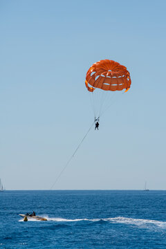 parafly in the bay of angels in Nice