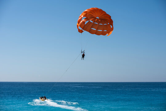 parafly in the bay of angels in Nice