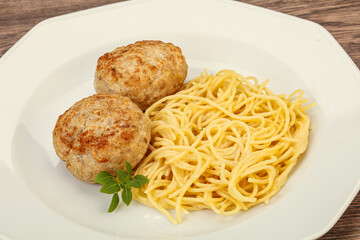 Spaghetti with homemade chicken cutlet