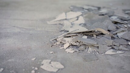 defective putty on the floor. Not high quality plaster. Poor quality putty on the floor. Repair and...