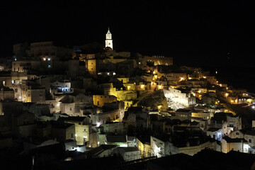 Panorama notturno di Matera la città dei Sassi - 375667874