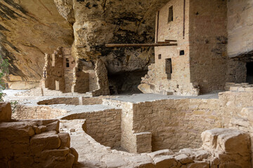 Long House, located on Wetherill Mesa in the western portion of Mesa Verde National Park, CO - USA.
Long House is the second largest cliff dwelling in the park and counts many stairs, rooms and kivas.