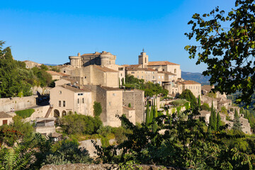 Fototapeta na wymiar view of Gordes a famous perched village in Luberon heart