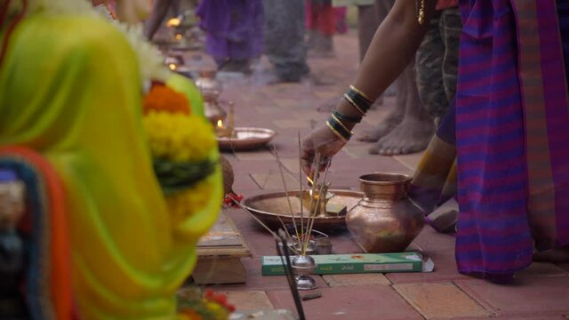 women with praying god ganrdh ganpati visarjan