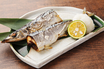 サンマの塩焼き