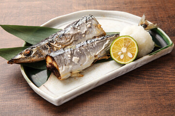 サンマの塩焼き