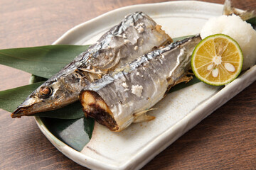 サンマの塩焼き