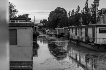 black and white houseboats