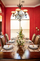 Elegant table setting with flower arrangement 