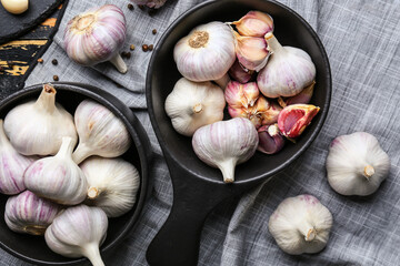 Composition with fresh garlic on table