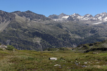 Views of the mountains from La Thuile valley. 