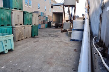 Loading Zone & Plastic Containers