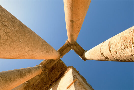 Temple of Bacchus, Baalbek, UNESCO World Heritage Site, Lebanon, Middle East