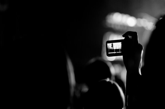 Using digital camera to record a rock concert