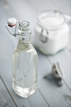 Food: Clarified sugar, sugar syrup, L&Ocirc;&oslash;&Omega;_uterzucker