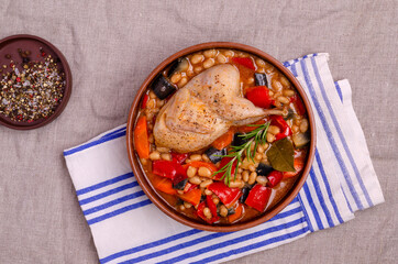 Stewed poultry with vegetables and beans