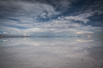 flat uyuni salt and desert , infinite mirror and water 