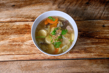 Clear Soup with Tofu and Minced Pork 