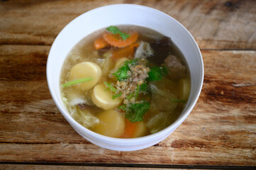 Clear Soup with Tofu and Minced Pork 