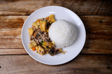 Deep Fried Tofu with Gravy Sauce - Tao Hu Song Krueng