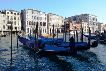 Fototapeta na wymiar Gondolas in Venice 
