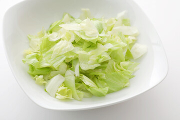 ざく切りされたレタス
