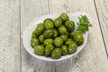 Green Campo Real olives in the bowl