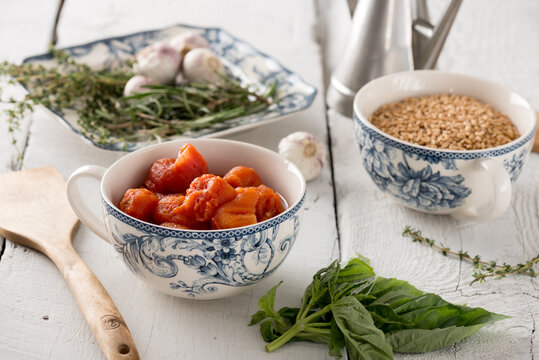 Ingredients fo Farro with Grilled Tomatoes