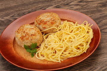 Spaghetti with homemade chicken cutlet