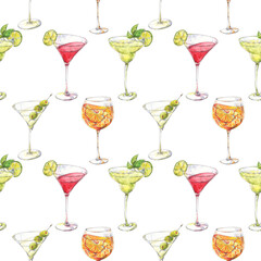 Bright cocktails watercolor seamless pattern with margarita, martini, cosmopolitan, spritz hand drawn in sketch style. Popular alcoholic drinks for background, wallpaper, textile design.