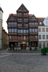 Fototapeta na wymiar Historische Fachwerkhaeuser am Marktplatz von Hildesheim. Hildesheim, Niedersachsen, Deutschland, Europa