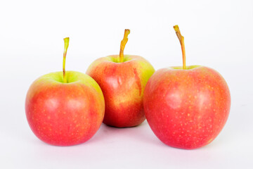 red and yellow apples