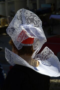 Cuffia in pizzo tradizione brettone 1