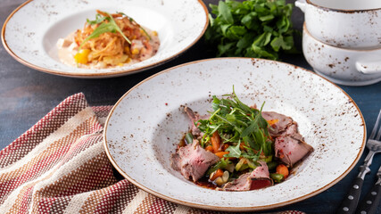 Tasty roast beef salad with copy space