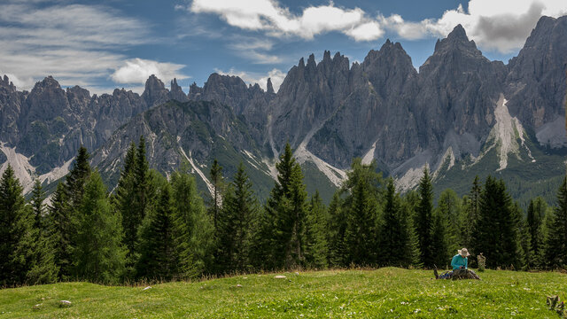 View of Spalti di Toro-Monfalcone bizarre and extraordinary mountain range peaks and sharp pinnacles, as seen from trail #350 to Tita Barba refuge, Friulian Dolomites, Dolomites, Italy.