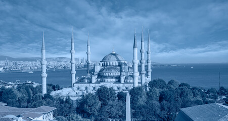 Fototapeta na wymiar The Blue Mosque, (Sultanahmet) - Istanbul, Turkey