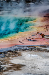 grand prismatic spring in yellowstone national park in wyoming