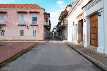 Fototapeta na wymiar Streets of Cartagena Colombia, with colonial houses