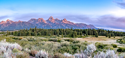 grand teton national park in wyoming early morning